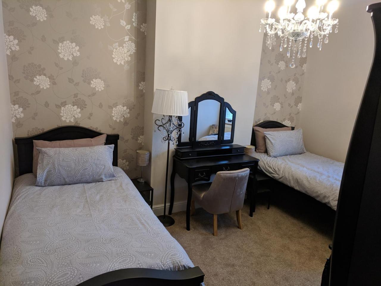 Lion House Bed & Breakfast With Restaurant Ком-Мартин Экстерьер фото