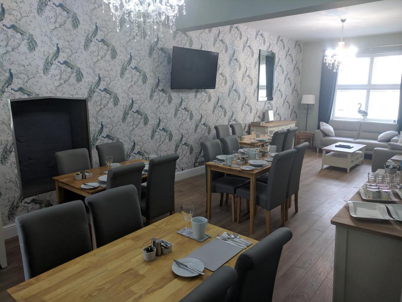 Lion House Bed & Breakfast With Restaurant Ком-Мартин Экстерьер фото